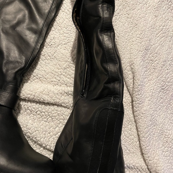 Black Remonte leather flannel lined boots. Never worn. Excellent condition - Picture 7 of 7